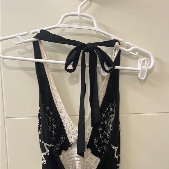 Elan: Y2K Black and White Embroidered mini halter Dress or top - Picture 10 of 10